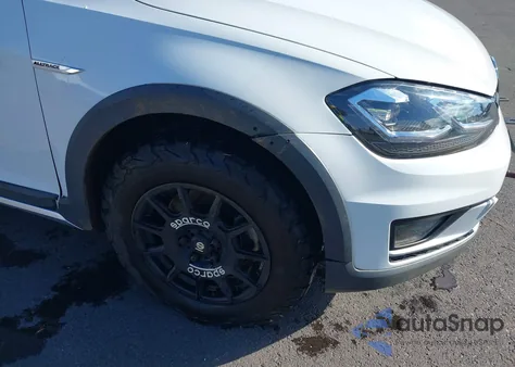 2019 Volkswagen Golf Alltrack Tsi S/Tsi Se/Tsi Sel z USA, uszkodzony, nr VIN 3VWH17AU0KM521386